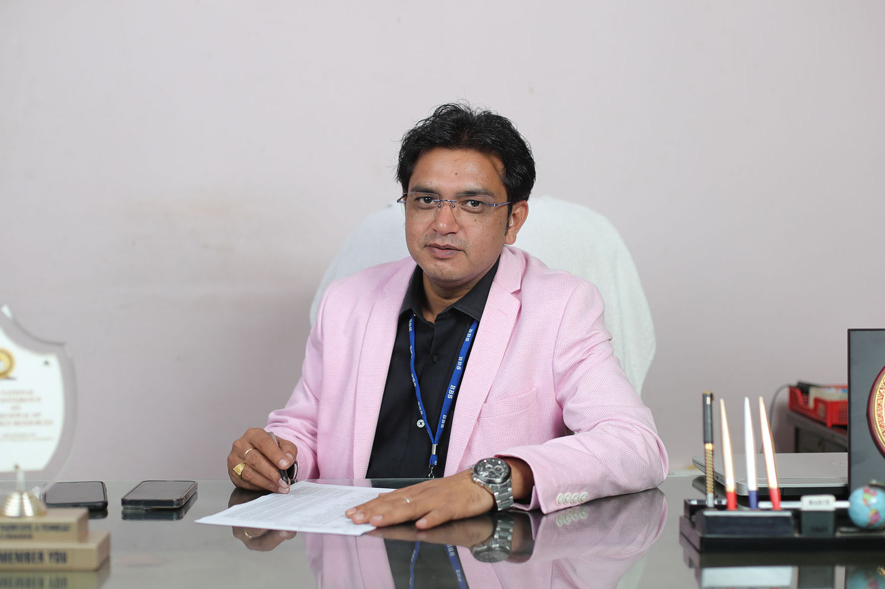 Mr. Divyasen Singh